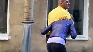 Жесткий секс с замужней девушкой - порно видео