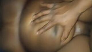 Большой попой член присоски и езда - порно видео