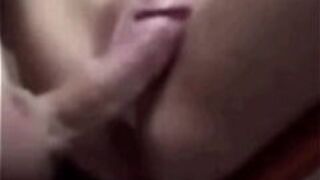 Кремовая киска - порно видео